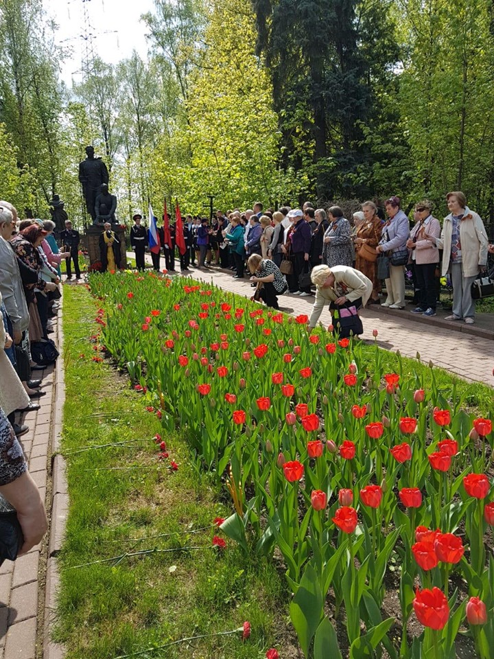 Митинг на Перовском кладбище. Фото из личного архива Владимира Чикунова