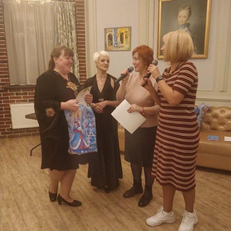 Новогиреевские депутаты устроили праздник для многодетных мам района. Фото предоставлено Кирой Змиевой