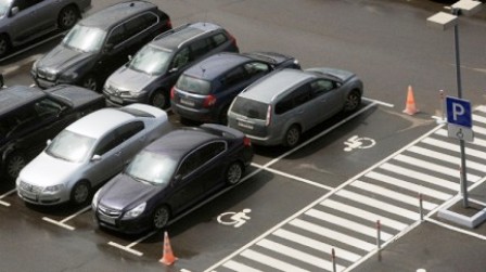 Месячные абонементы на плоскостные парковки будут стоить 3,5 - 8 тысяч рублей