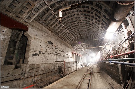 Власти Москвы планируют до конца 2015 года начать строительство 10 станций метро 