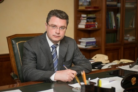 Префект ВАО В. Тимофеев поздравляет школьников, студентов, педагогов и родителей с Днём знаний