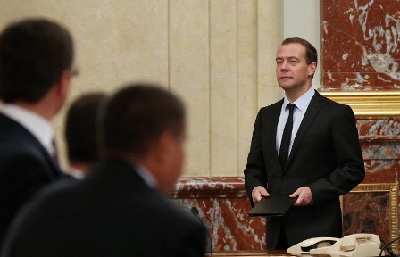Медведев вновь заявил о необходимости повышения пенсионного возраста
