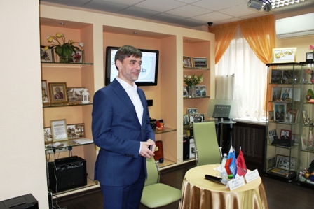 Новогиреевцы встретились с депутатом ГД Сергеем Железняком