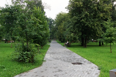 В Новогирееве появляются новые и продолжают благоустраиваться старые парки и скверы