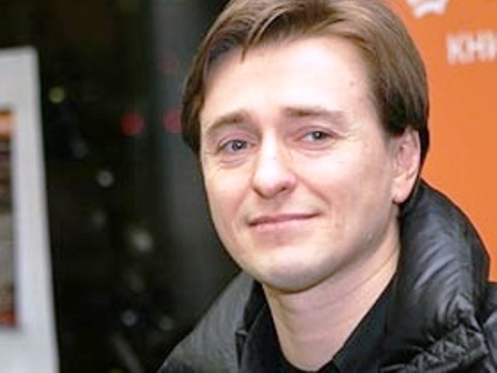 Артист Сергей Безруков предложил ввести обязательное тифлокомментирование к театрах