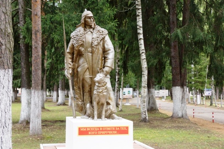 Ветераны клуба военных кинологов провели встречу, посвящённую 75-летию Московской битвы    