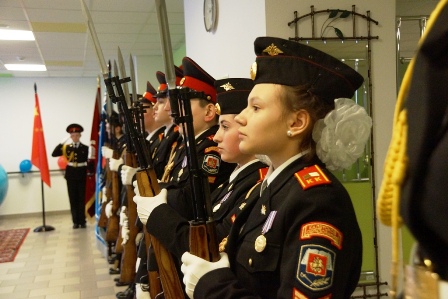 В гимназии № 2072 прошла Минута молчания в память погибших в блокадном Ленинграде