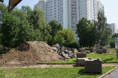 Территории двух детских садов благоустроены «Жилищником» в рамках  госзадания 