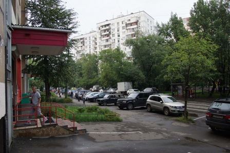 Средний возраст легковых автомобилей в России составил 13 лет