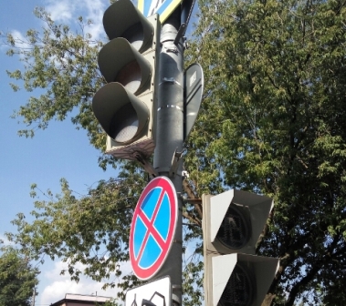 На Зелёном проспекте устранили обрыв сигнального кабеля в светофорах