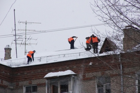 Зимой на очистке кровель в Новогирееве будет работать 37 специальных бригад