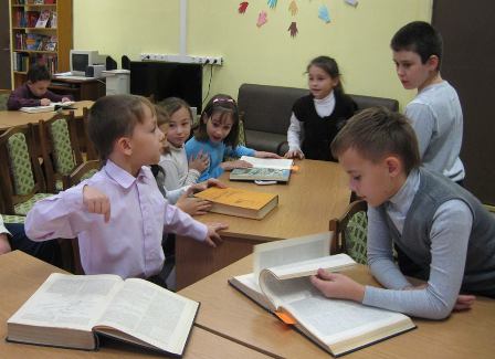 В библиотеке № 95 прошёл урок на тему «Нам книга открывает мир»