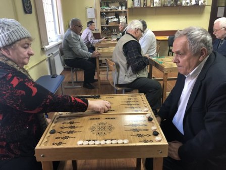 В Новогирееве в рамках Спартакиады пенсионеров состоялся турнир по нардам