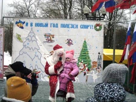 На новогодний праздник в сквер на Зелёном проспекте пригласили всех желающих