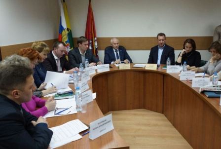 Муниципальные депутаты отчитались в распределении средств стимулирования управы района