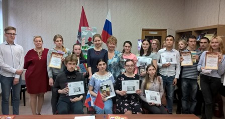 В библиотеке на Зелёном проспекте подвели итоги окружного конкурса чтецов стихов о войне