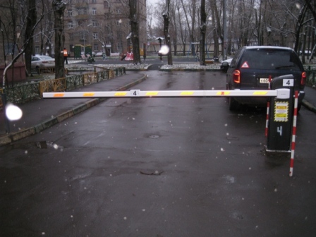 Муниципальные депутаты согласовали установку шлагбаумов по трём адресам