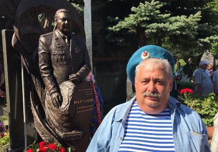 Новогиреевские десантники приняли участие в открытии памятника Александру Маргелову