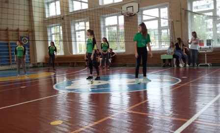 Новогиреевские волейболистки принимают участие в Президентских соревнования по волейболу