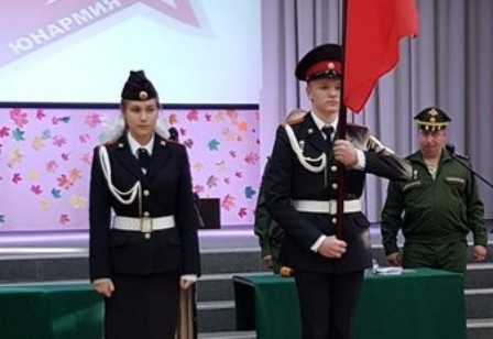 Новогиреевские кадеты из школы № 1324 стали юнармейцами