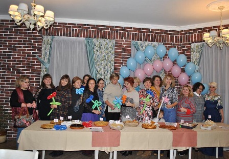 В районе Новогиреево День матери отметили пирогами и песнями