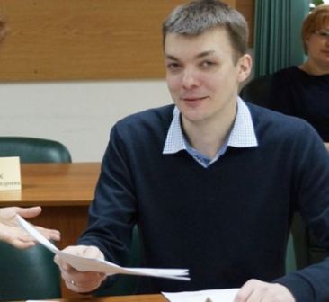 Муниципальный депутат Максим Никитин открыл виртуальную приёмную